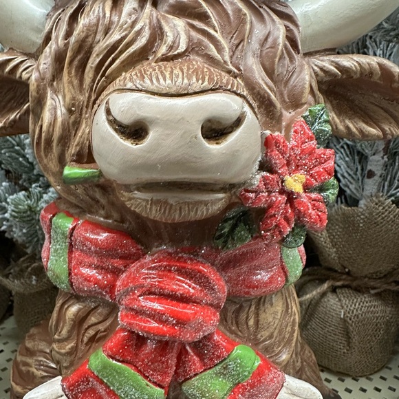 NEW LARGE Hobby Lobby Xmas Holiday Highland Cow W/ Santa Hat Candy Cane HTF LOOK - Picture 2 of 4